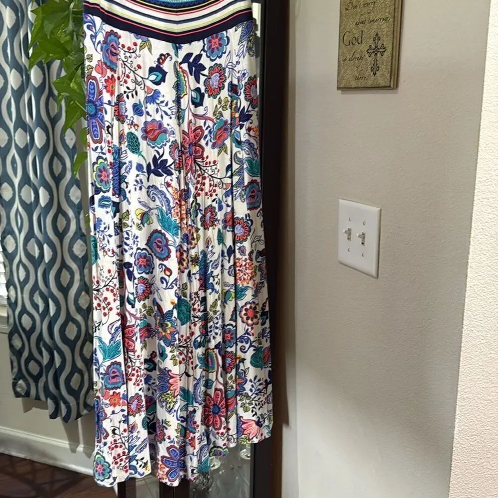 MILLY Floral Off-Shoulder Top and Skirt Set size Large - Picture 5 of 9